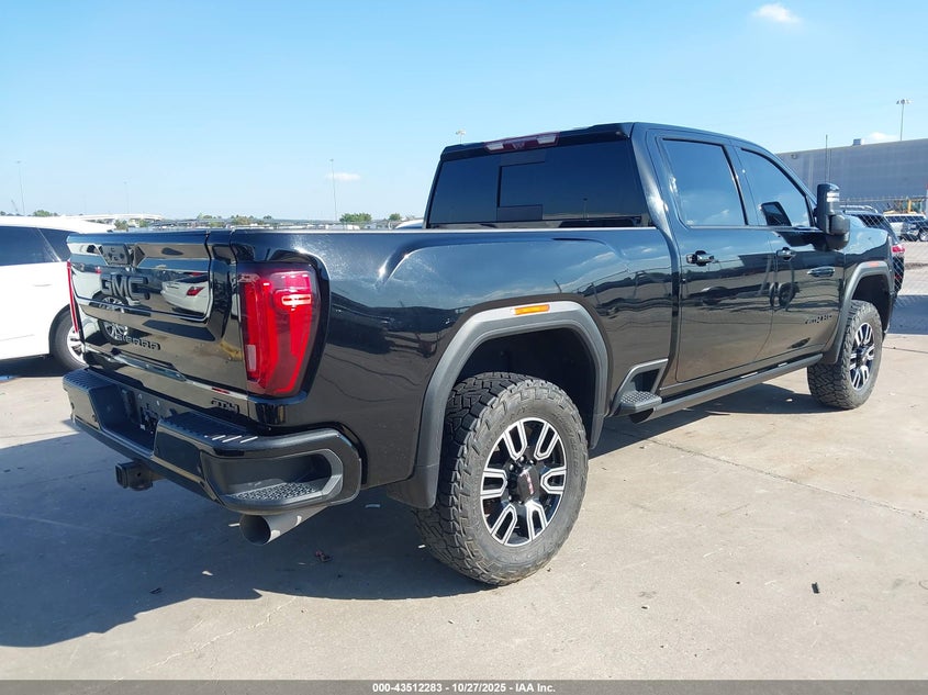 1GT49PEY9NF301093 2022 GMC SIERRA photo no. 4