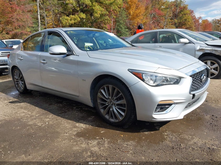 INFINITI Q50 3.0T LUXE