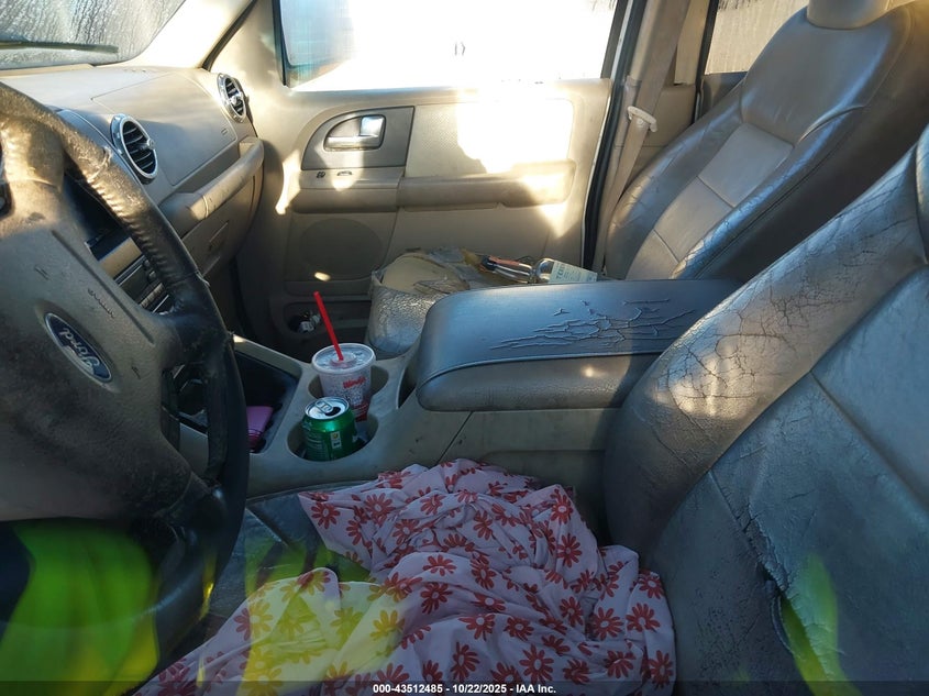 1FMRU17W83LA37498 2003 FORD EXPEDITION photo no. 5