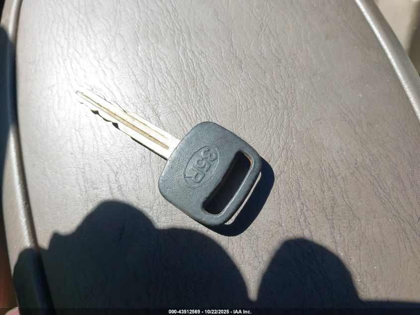 2003 Toyota Tundra Limited V8 VIN: 5TBRT381X3S376938 Lot: 43512569