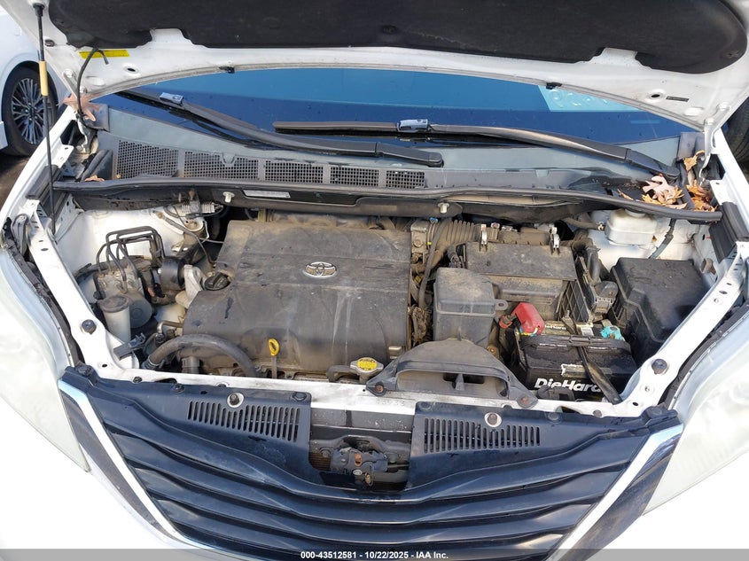 5TDKK3DC6CS177453 2012 TOYOTA SIENNA photo no. 10
