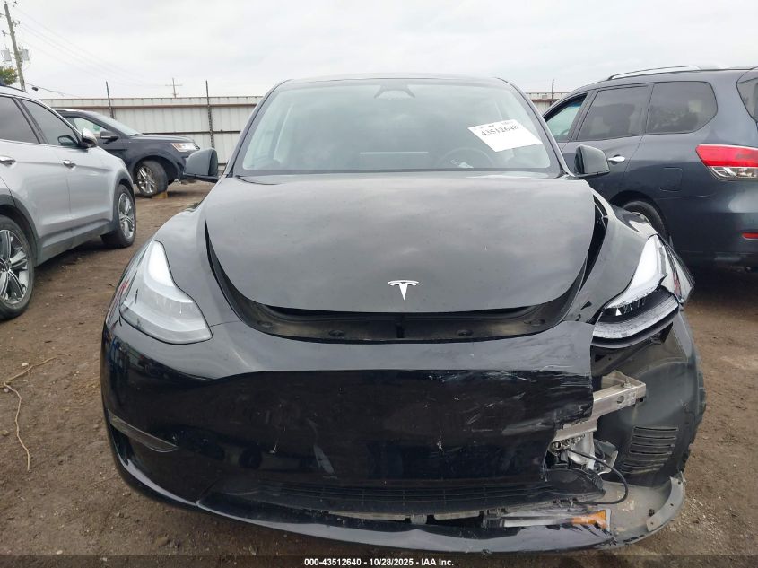 2024 Tesla Model Y Long Range Dual Motor All-Wheel Drive VIN: 7SAYGDEE4RF159910 Lot: 43512640