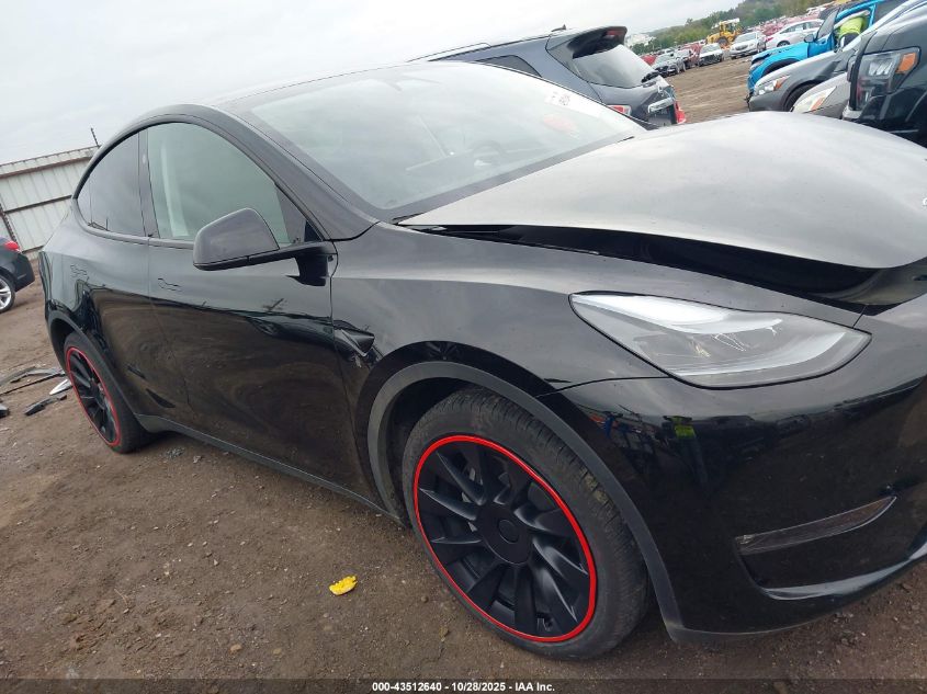 2024 Tesla Model Y Long Range Dual Motor All-Wheel Drive VIN: 7SAYGDEE4RF159910 Lot: 43512640