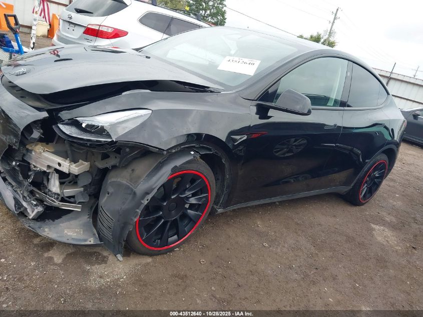 2024 Tesla Model Y Long Range Dual Motor All-Wheel Drive VIN: 7SAYGDEE4RF159910 Lot: 43512640