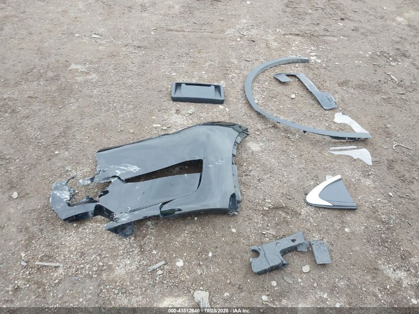 2024 Tesla Model Y Long Range Dual Motor All-Wheel Drive VIN: 7SAYGDEE4RF159910 Lot: 43512640