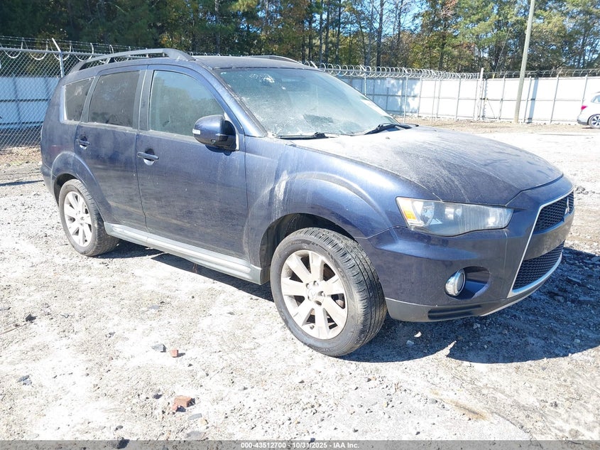MITSUBISHI OUTLANDER SE