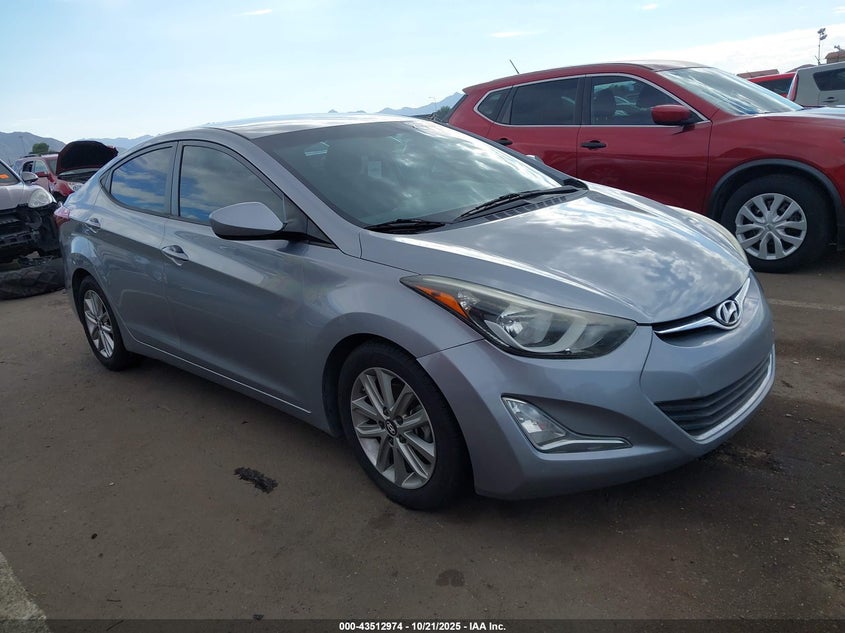 HYUNDAI ELANTRA SE