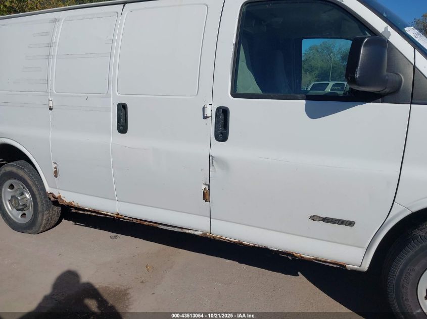 2005 Chevrolet Express VIN: 1GCGG25U651154988 Lot: 43513054