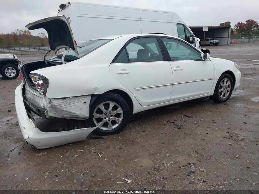 4T1BE32K55U392687 2005 TOYOTA CAMRY photo no. 4