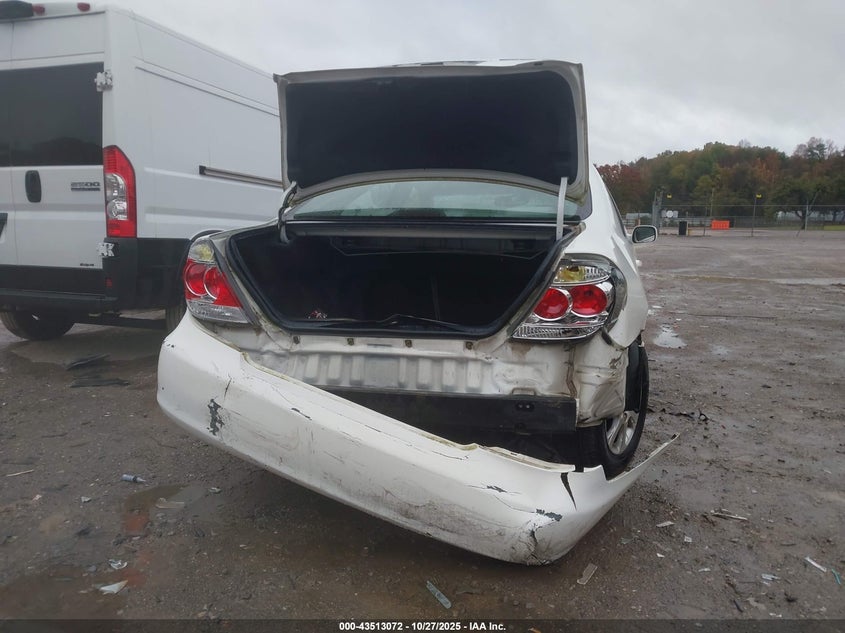 4T1BE32K55U392687 2005 TOYOTA CAMRY photo no. 6