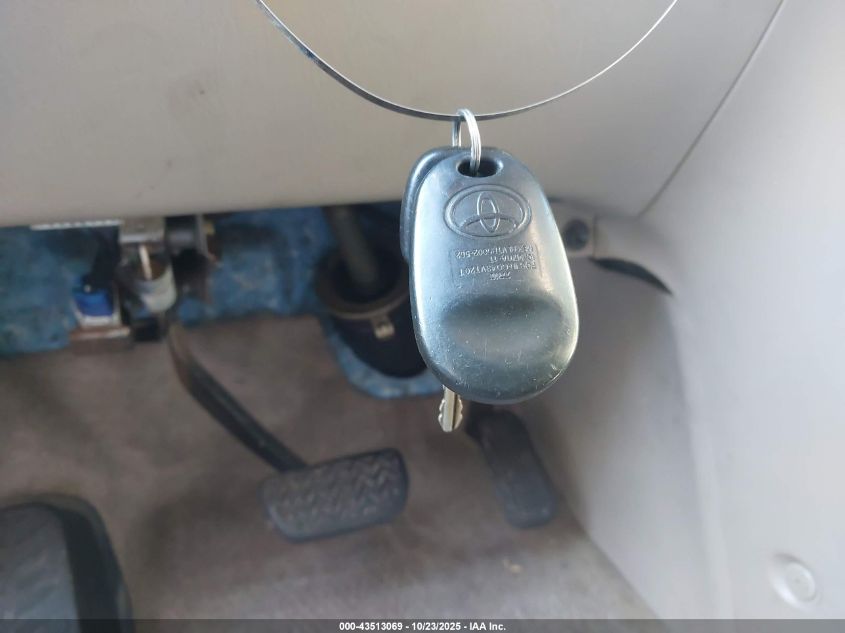 2005 Toyota Sienna Le VIN: 5TDBA23C75S052947 Lot: 43513069