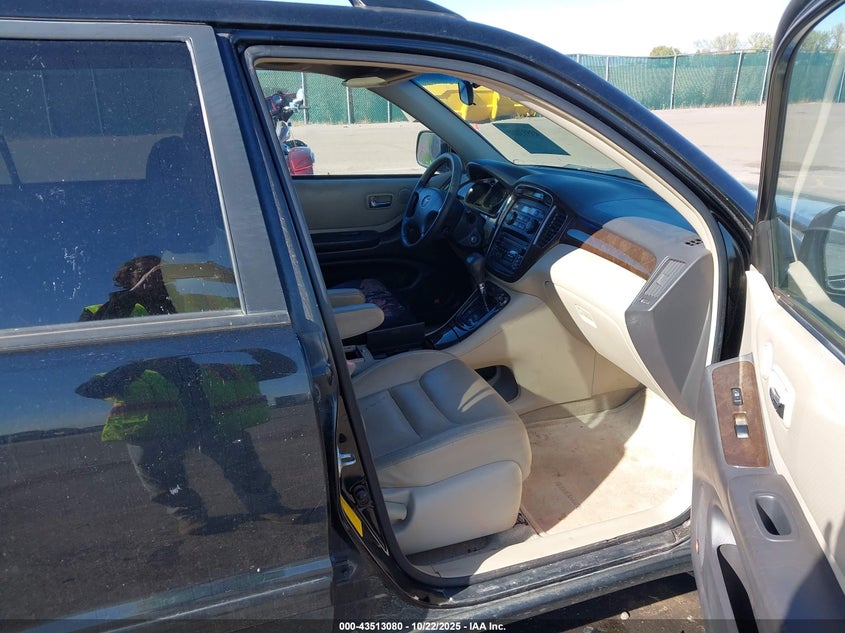 JTEGF21A220065608 2002 TOYOTA HIGHLANDER photo no. 5