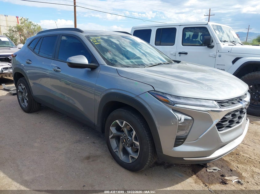 CHEVROLET TRAX FWD LT