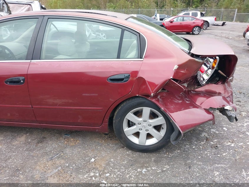 1N4AL11D72C134451 2002 NISSAN ALTIMA photo no. 17