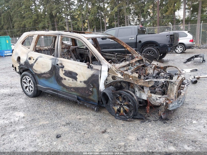 SUBARU FORESTER PREMIUM