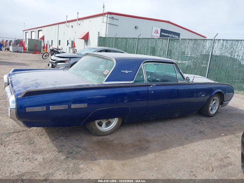 1962 Ford Thunderbird VIN: 2Y83Z148021 Lot: 43513405