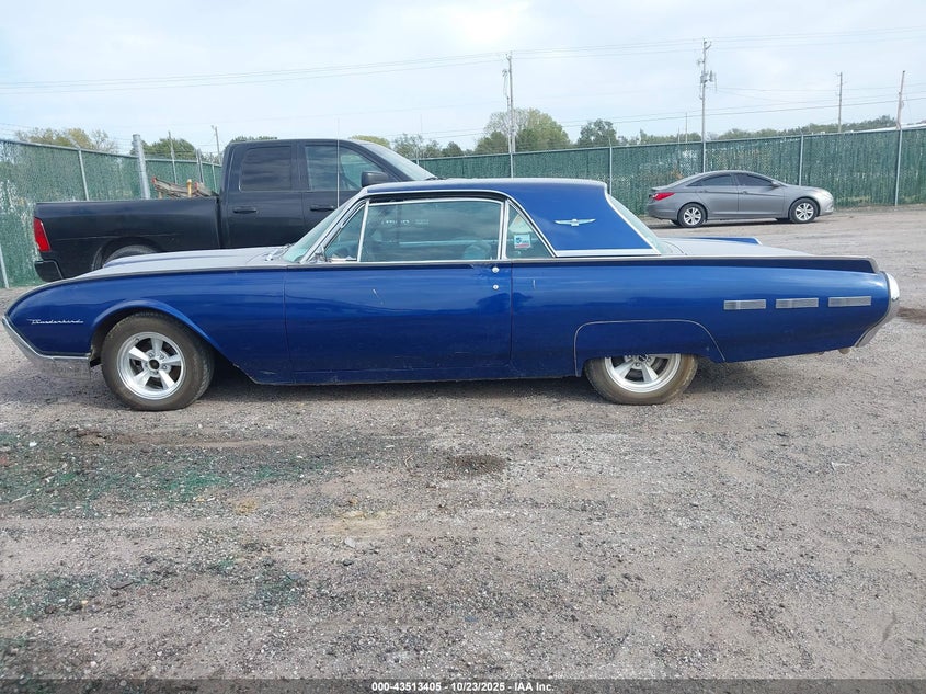 1962 Ford Thunderbird VIN: 2Y83Z148021 Lot: 43513405