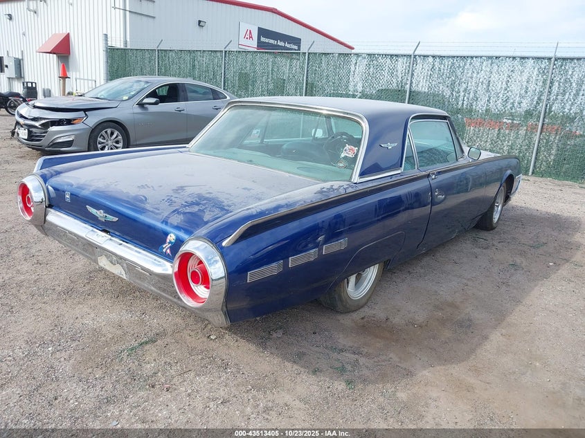 2Y83Z148021 1962 FORD THUNDERBIRD photo no. 4