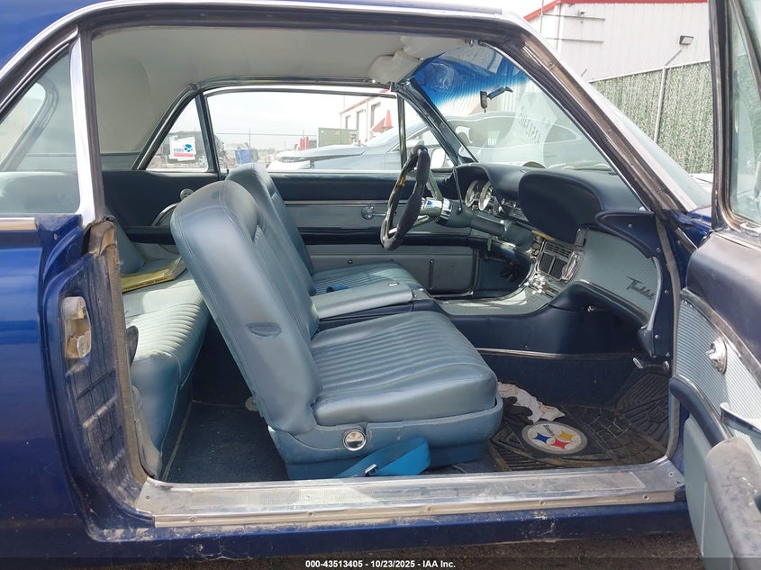 2Y83Z148021 1962 FORD THUNDERBIRD photo no. 5