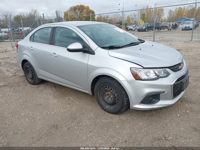 CHEVROLET SONIC LT AUTO