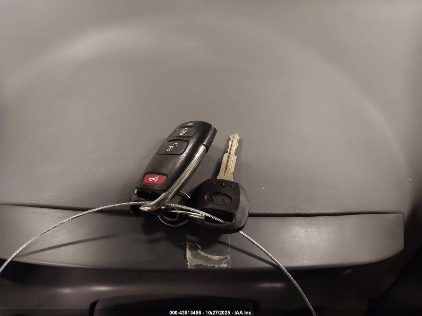 2008 Kia Sedona Lx VIN: KNDMB233886258644 Lot: 43513456