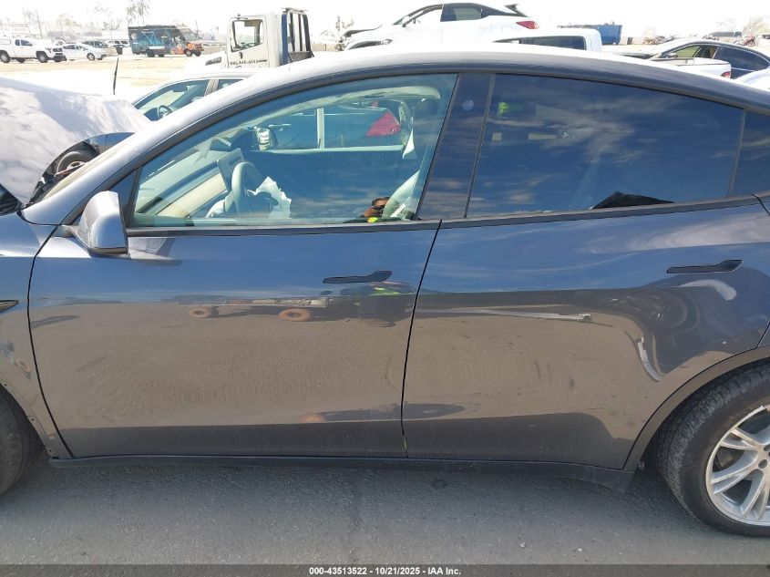 2021 Tesla Model Y Long Range Dual Motor All-Wheel Drive VIN: 5YJYGDEE2MF091449 Lot: 43513522