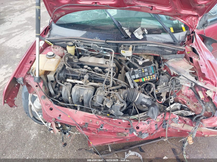 3FAFP31N05R150527 2005 FORD FOCUS photo no. 10