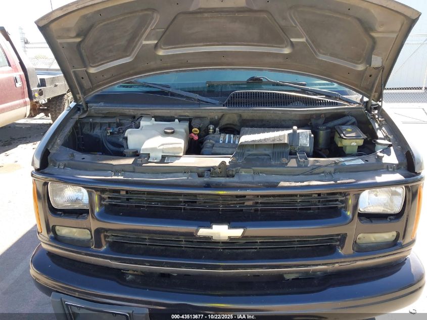 2001 Chevrolet Express VIN: 1GAHG39R911212370 Lot: 43513677