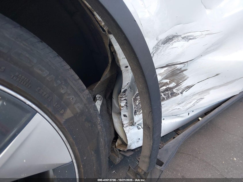 2023 Tesla Model Y VIN: 7SAYGAEE4PF833923 Lot: 43513706