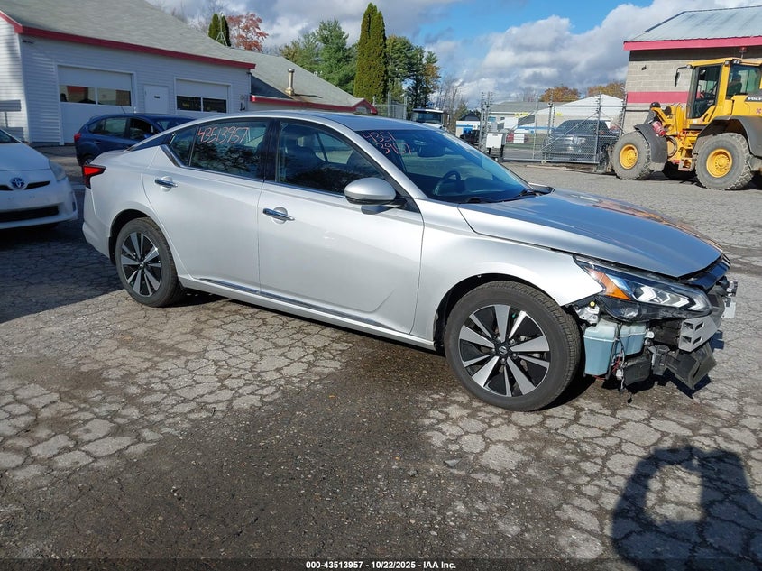 NISSAN ALTIMA SV INTELLIGENT AWD