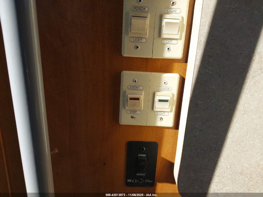 2006 Ford F550 Super Duty Stripped Chass VIN: 1F6NF53Y860A09978 Lot: 43513973