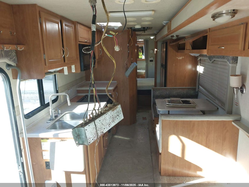 2006 Ford F550 Super Duty Stripped Chass VIN: 1F6NF53Y860A09978 Lot: 43513973