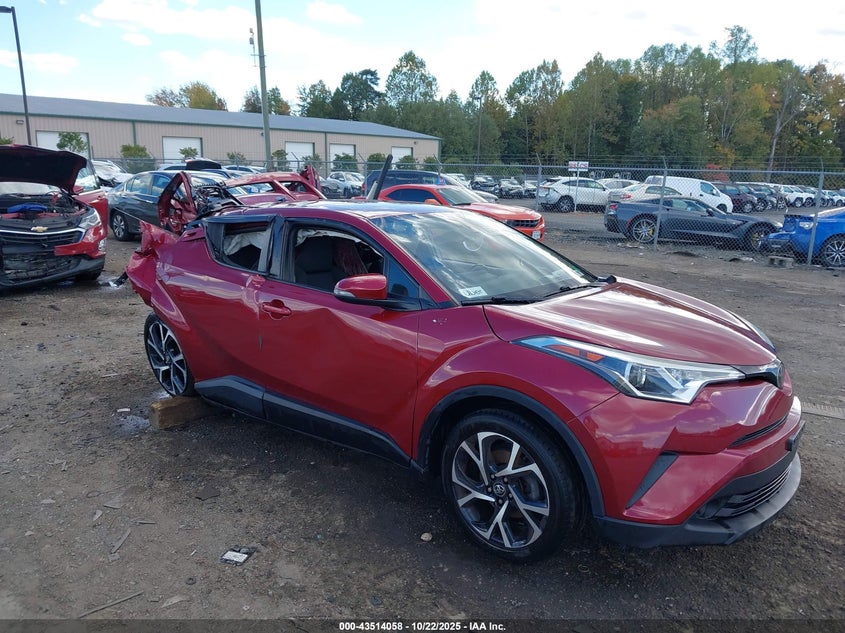 TOYOTA C-HR XLE