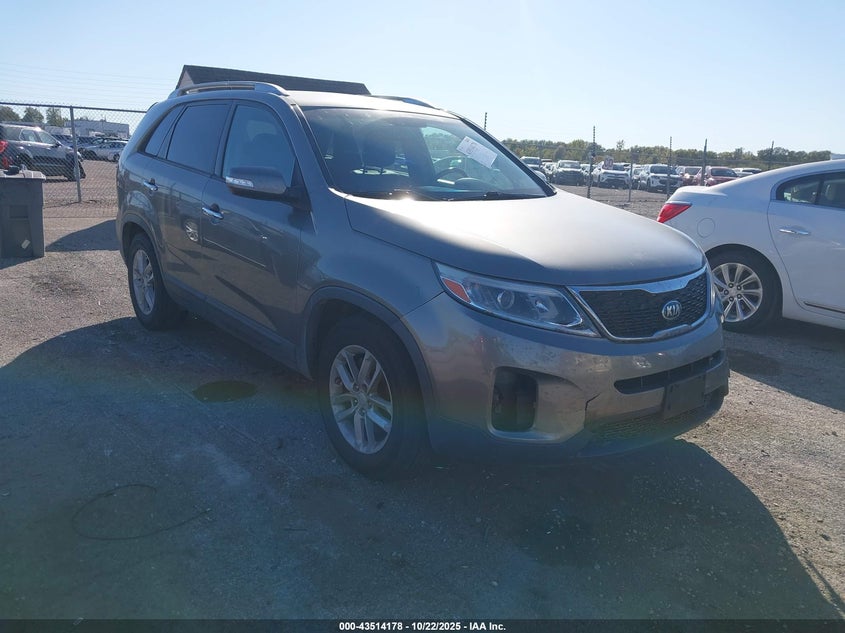 KIA SORENTO LX