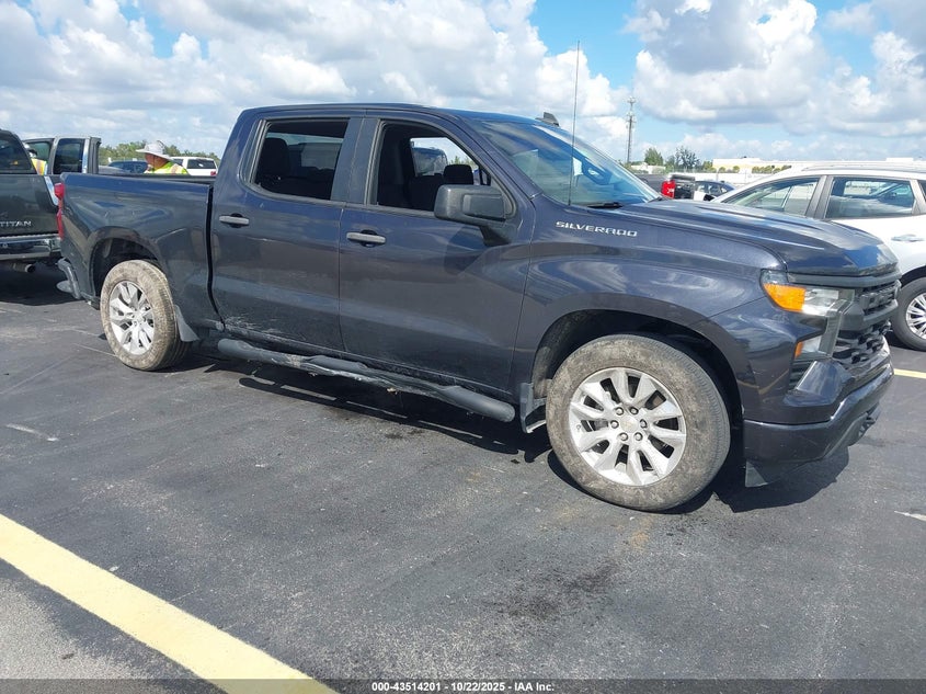 CHEVROLET SILVERADO 1500 2WD SHORT BED CUSTOM