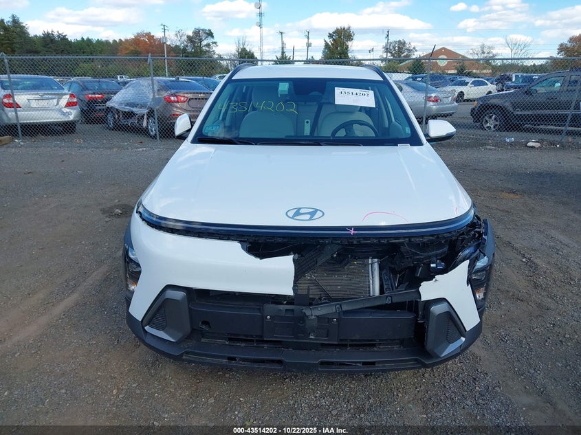 2025 HYUNDAI KONA SEL KM8HB3AB4SU286179