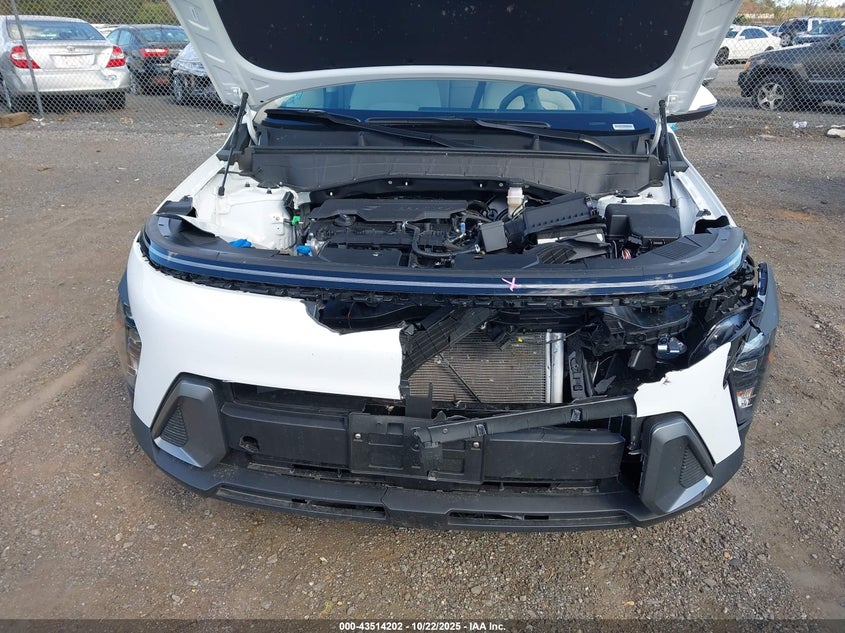 2025 HYUNDAI KONA SEL KM8HB3AB4SU286179