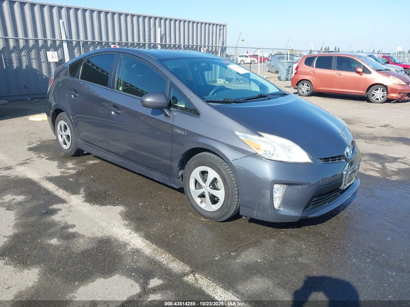 2014 TOYOTA PRIUS THREE - JTDKN3DUXE1810469