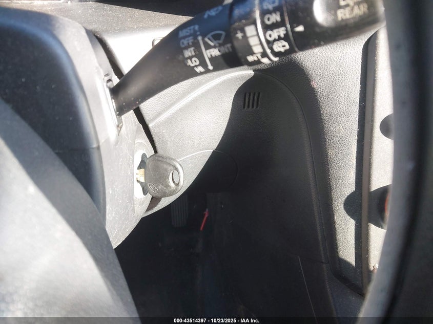 2008 Kia Rondo Lx V6 VIN: KNAFG526387200049 Lot: 43514397