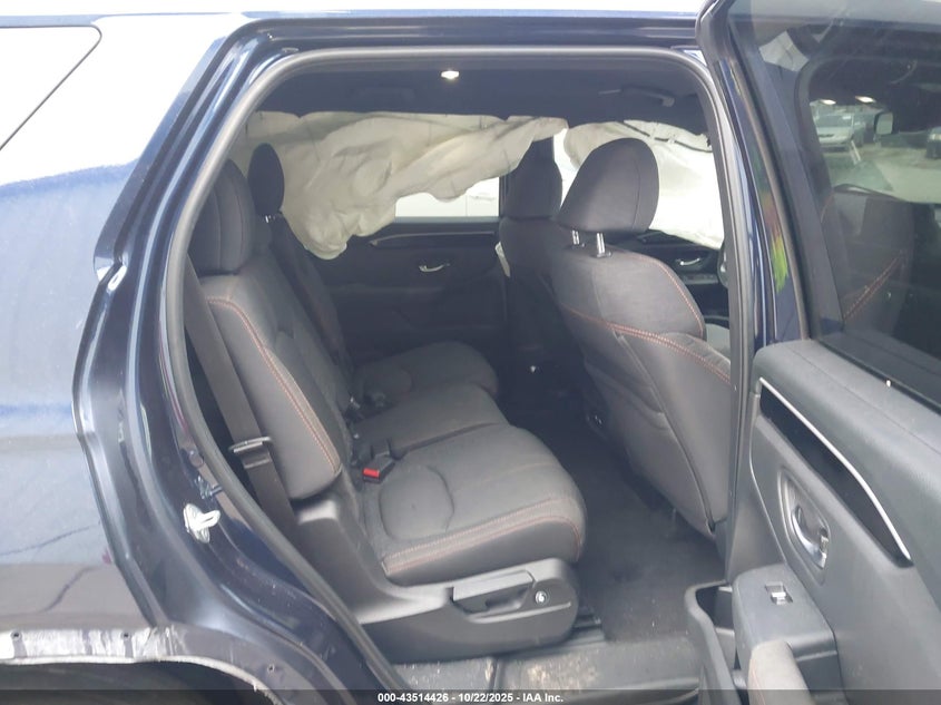 2023 HONDA PILOT 2WD SPORT 5FNYG2H39PB016055