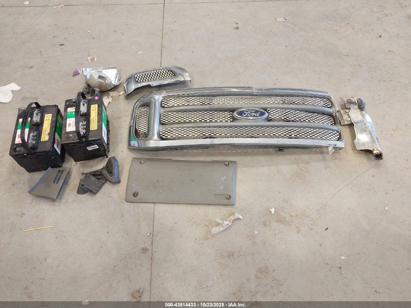 2002 Ford F-250 Lariat/Xl/Xlt VIN: 1FTNW21F12EA16832 Lot: 43514433