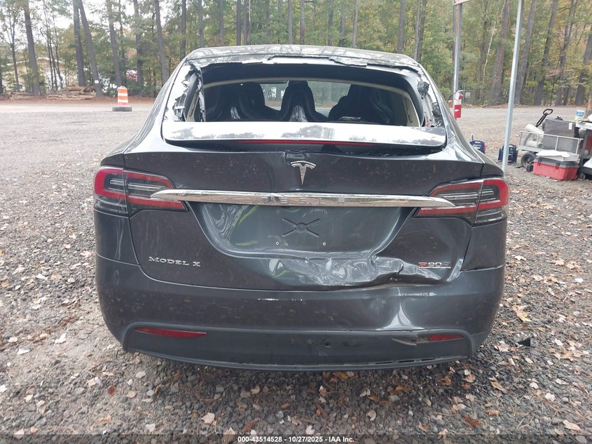 2016 Tesla Model X 60D/P100D/P90D VIN: 5YJXCAE43GF001193 Lot: 43514528