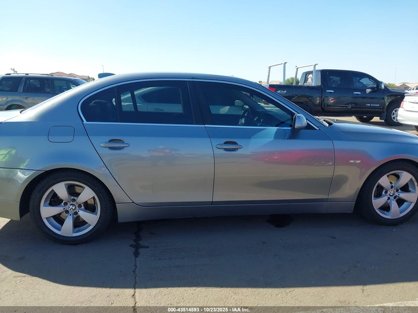 WBANA53555B863327 2005 BMW 5ER photo no. 13