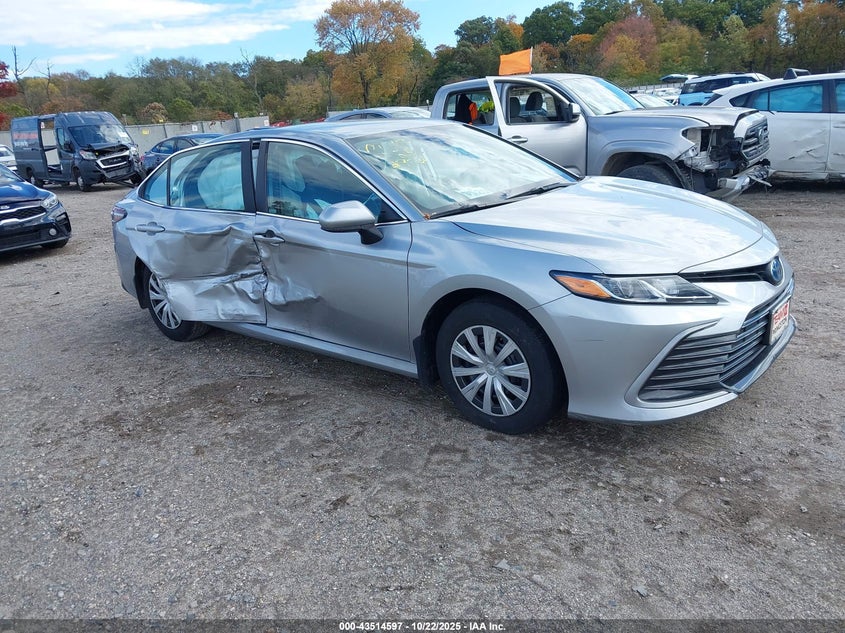 TOYOTA CAMRY HYBRID LE