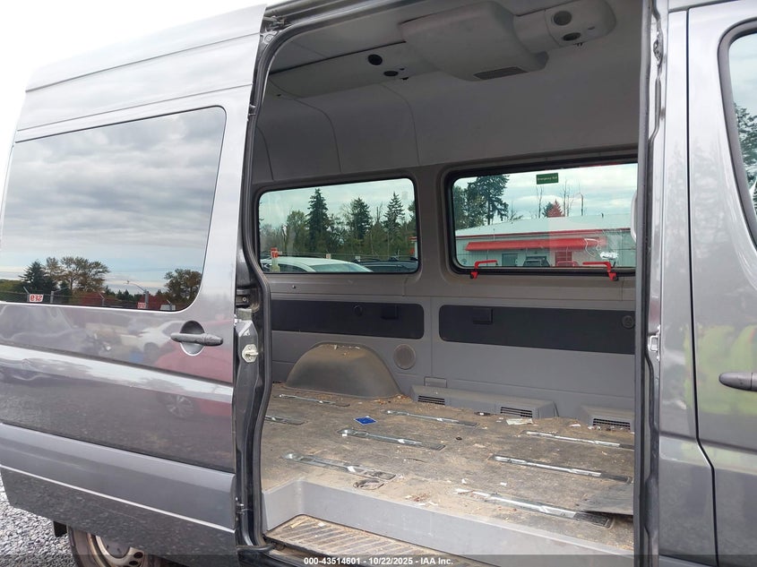 2017 Mercedes-Benz Sprinter 2500 Standard Roof V6 VIN: WDZPE7CD1HP574519 Lot: 43514601