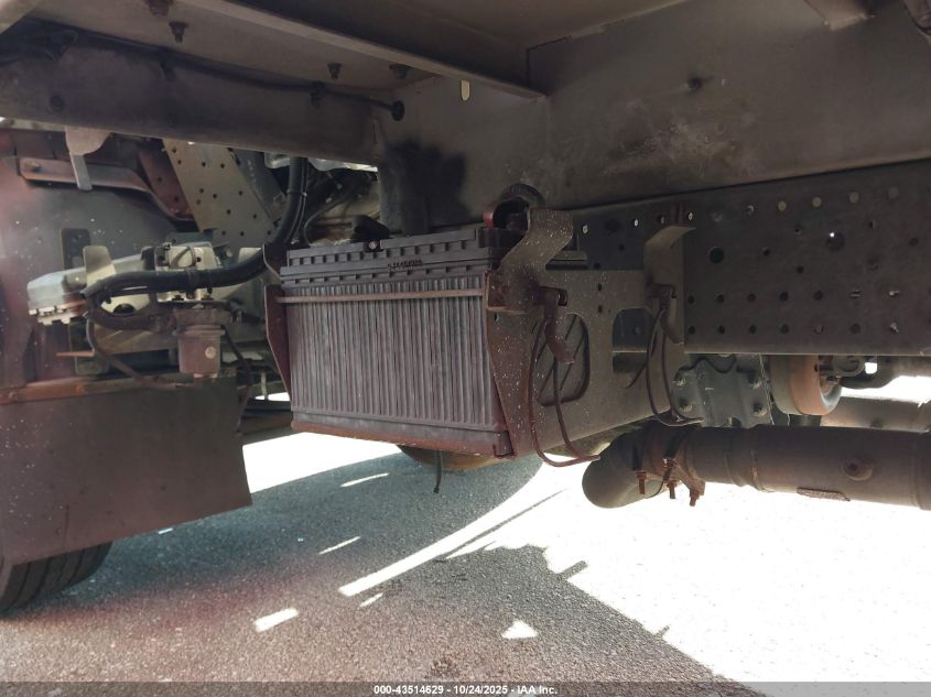 2014 Isuzu Npr Gas Reg VIN: 54DC4W1B6ES802418 Lot: 43514629