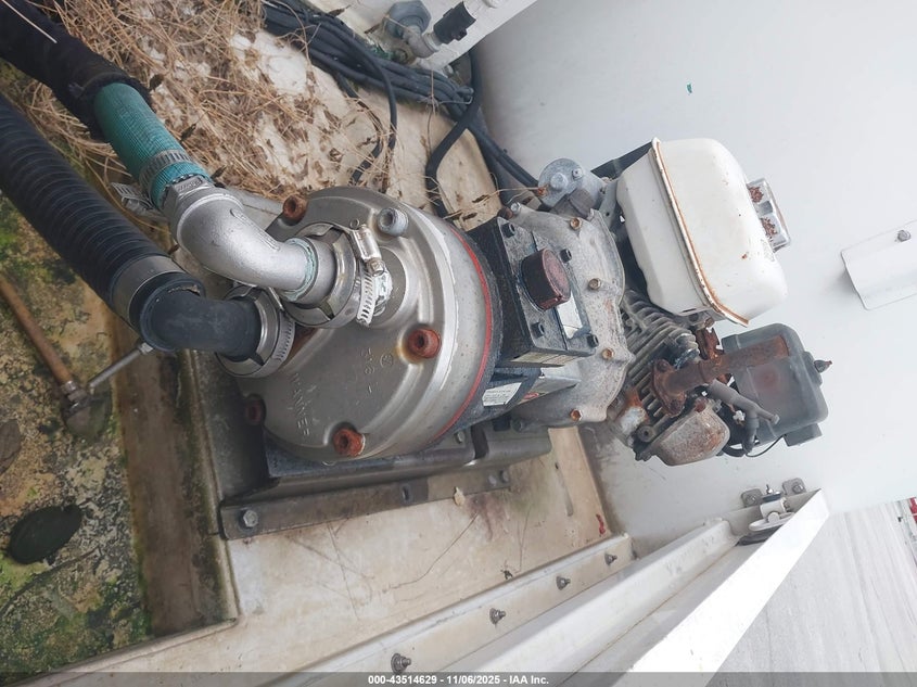 2014 Isuzu Npr Gas Reg VIN: 54DC4W1B6ES802418 Lot: 43514629