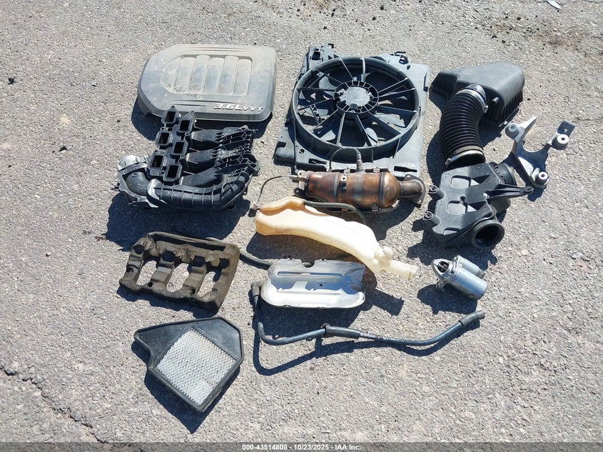 2015 CHRYSLER TOWN & COUNTRY TOURING 2C4RC1BG2FR620085