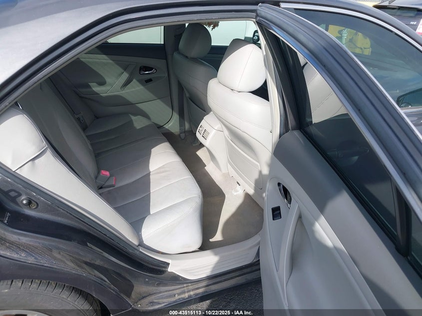 JTNBB46K273010049 2007 TOYOTA CAMRY photo no. 8