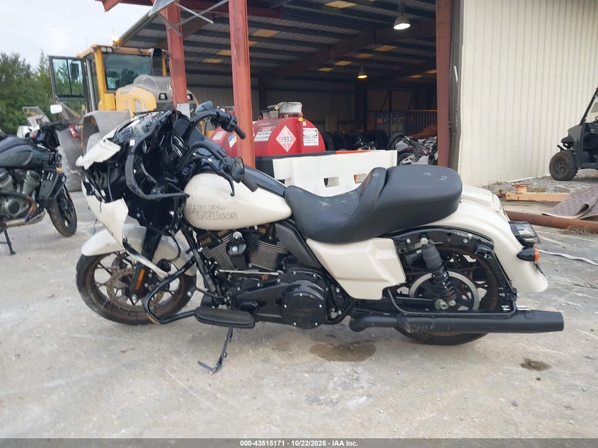 1HD1ACL16PB614250 2023 HARLEY-DAVIDSON ROAD GLIDE photo no. 13